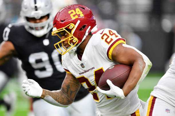 BBF6EBA4-1258-4FD7-AEE5-E26CD841FBCB